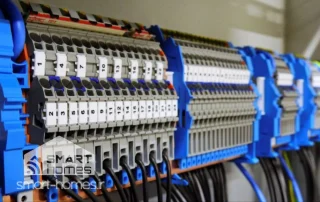منبع تغذیه در خانه هوشمند kNX